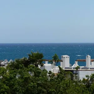 Apartment, 2 Bedrooms, On The Beach, With Pool, Sea Views And Garden -- Included, Parking & Wifi Apartamento